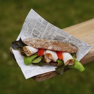 Täytetty kinkkuruisleipä